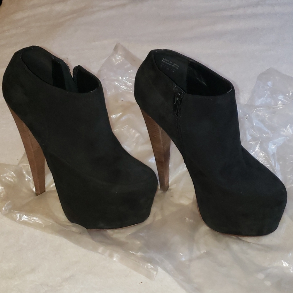 Black Heeled Booties